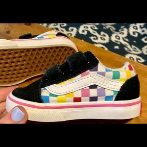 Vans- Toddler sz 5 Old Skool V